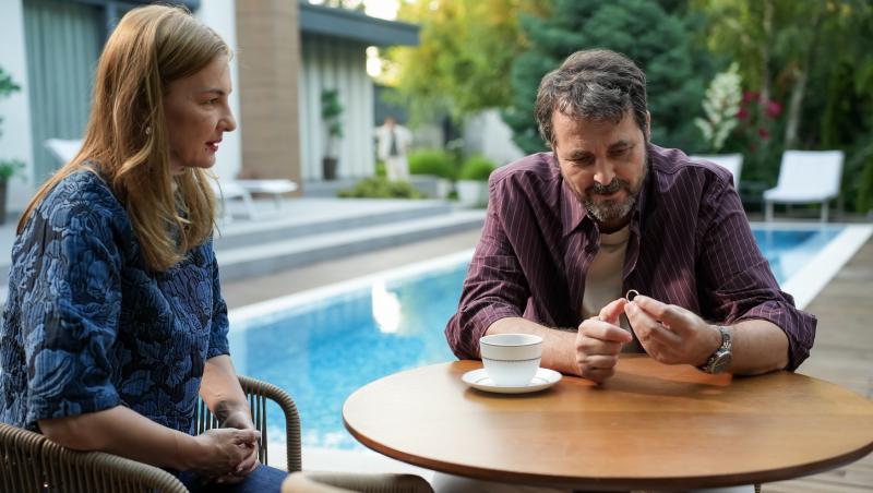 Ana, Mi-ai fost scrisă în ADN, 25 septembrie 2025. Basty află că bebelușul Sandrei nu este al lui, iar Ana se angajează