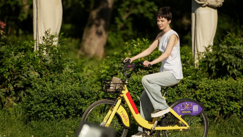 Ana, Mi-ai fost scrisă în ADN, 25 septembrie 2025. Basty află că bebelușul Sandrei nu este al lui, iar Ana se angajează