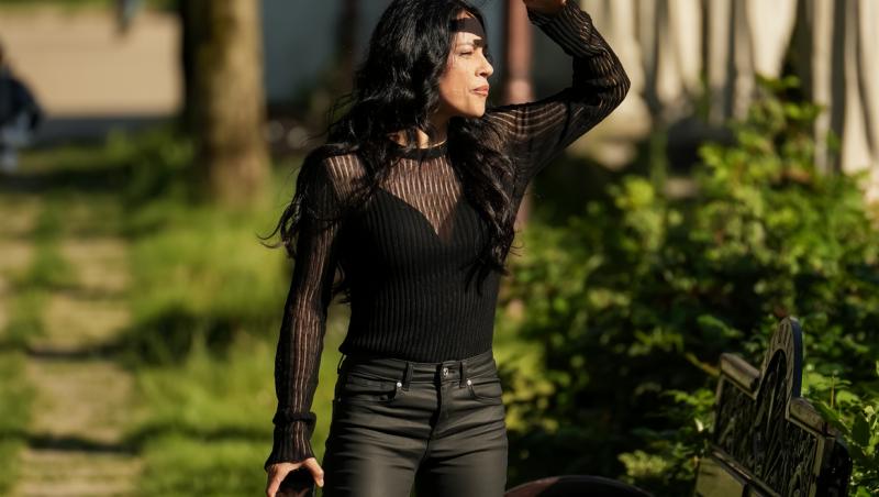 Ana, Mi-ai fost scrisă în ADN, 25 septembrie 2025. Basty află că bebelușul Sandrei nu este al lui, iar Ana se angajează