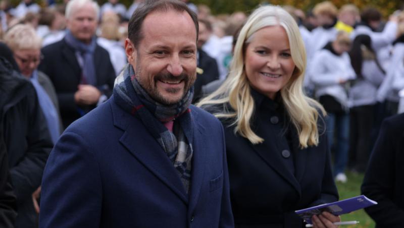 Va urca pe tron în viitor, dar se luptă cu o boală cronică la doar 52 de ani. Cine e Prințesa care va ieși din vizorul public