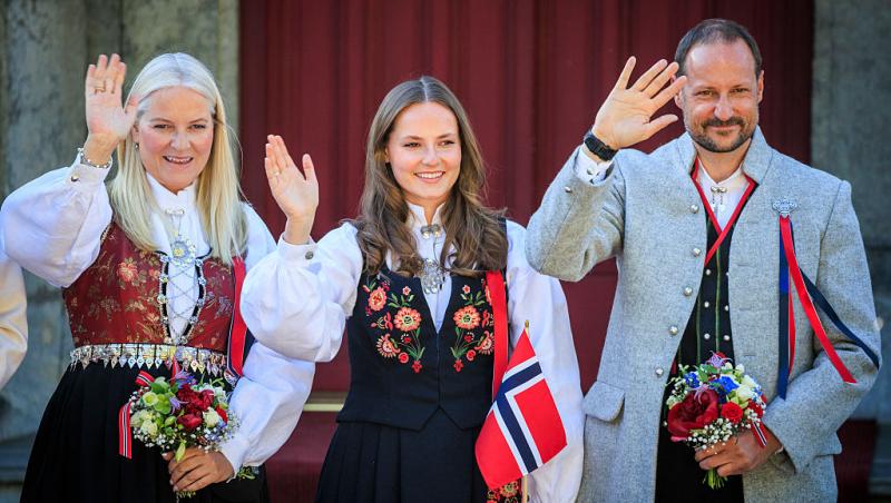 Va urca pe tron în viitor, dar se luptă cu o boală cronică la doar 52 de ani. Cine e Prințesa care va ieși din vizorul public