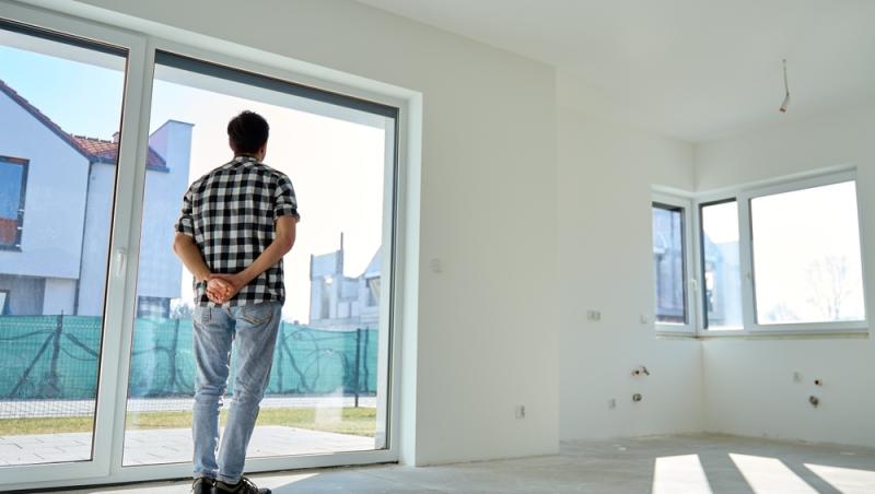 Prin ce trece un bărbat care și-a cumpărat un apartament nou. Coșmarul care îl face să creadă că nu o să poată locui acolo