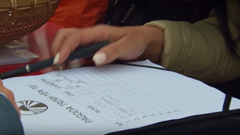 Asia Express sezonul 8, 28 septembrie 2025. Două echipe au ajuns la Irina Fodor, dar jocul nu s-a oprit. Ce a urmat la templu