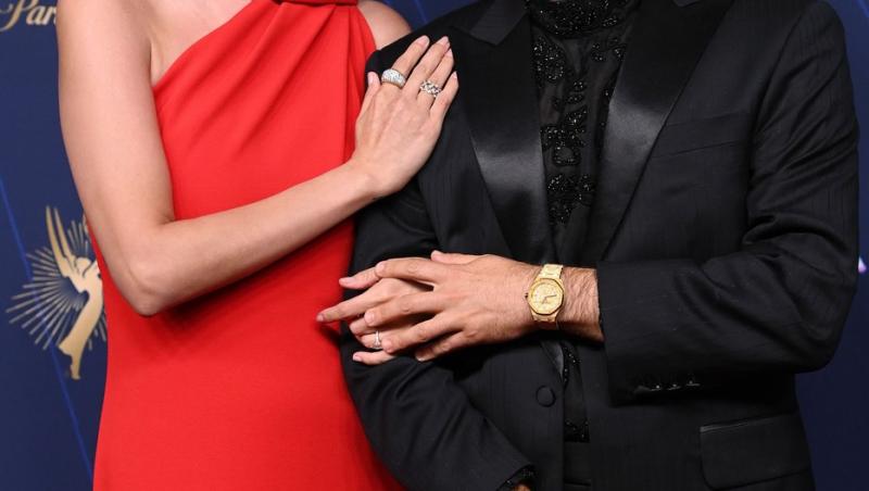 Selena Gomez și Benny Blanco s-au căsătorit! Primele imaginil cu ținutele spectaculoase ale mirilor