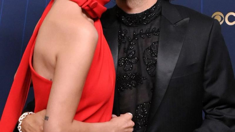 Selena Gomez și Benny Blanco s-au căsătorit! Primele imaginil cu ținutele spectaculoase ale mirilor