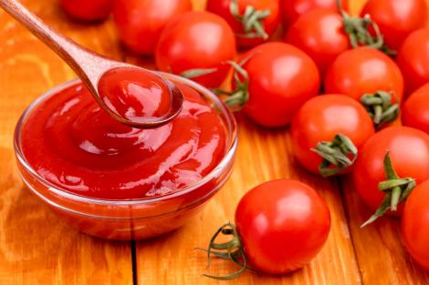 Cum să faci ketchup acasă. Rețeta simplă cu doar 6 ingrediente