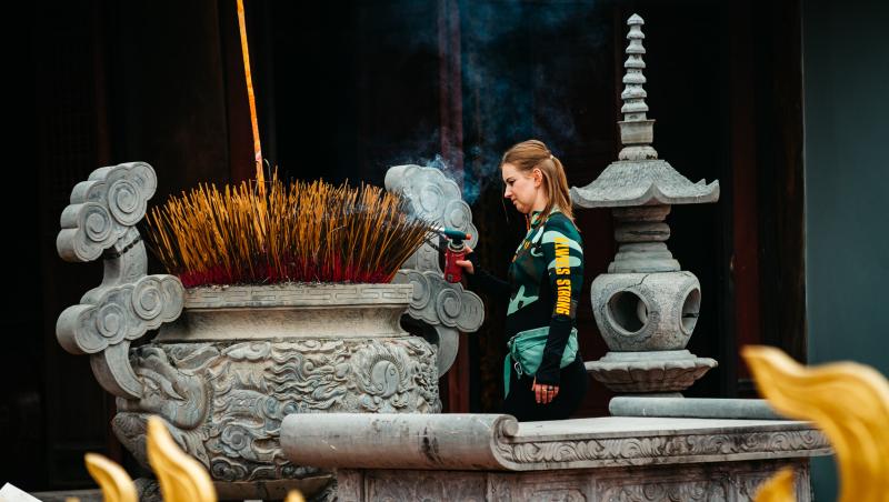 Asia Express sezonul 8, 29 septembrie 2025. Ce s-a întâmplat la plantația de tutun și ce echipă a câștigat imunitatea mare