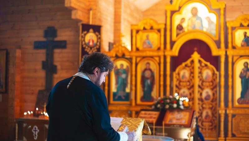 Sărbătoare creștină importantă pe 1 octombrie. De ce se citește acatistul Acoperământul Maicii Domnului