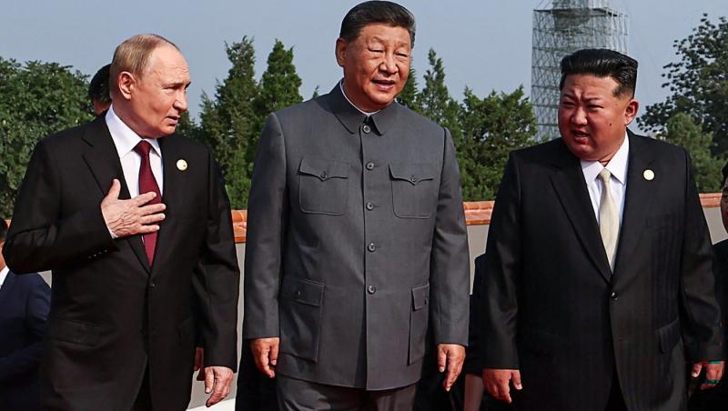 Adrian Năstase și Viorica Dăncilă, alături de Xi Jinping, Vladimir Putin și Kim Jong Un, în aceeași fotografie. Reacția MAE