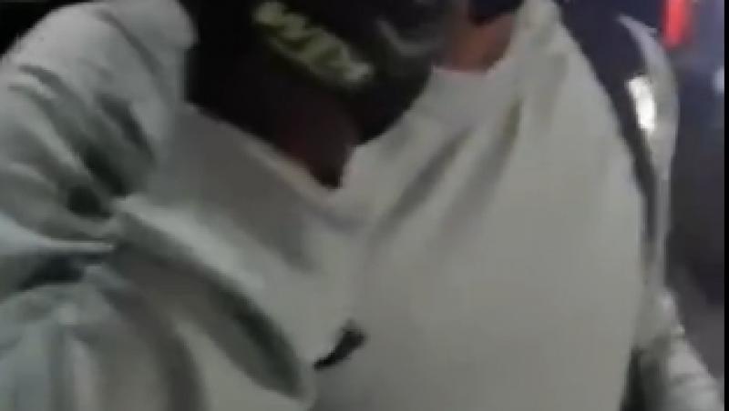 Ce salariu are livratorul asiatic lovit de tânărul român săptămâna trecută. Muncitorul continuă să aibă „respect față de români”