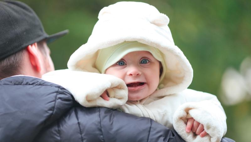 Un proaspăt tată a fost concediat după ce s-a întors din concediul de paternitate. Ce despăgubire incredibilă a cerut