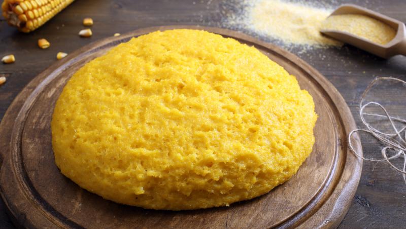 4 feluri de a prepara și mânca mămăliga. Rețete tradiționale românești cum găteau strămoșii noștri