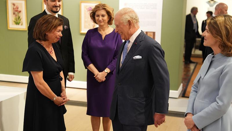 Regele Charles a vizitat Institutul Cultural Român din Londra. Imagini cu monarhul de la expoziția dedicată Reginei Maria