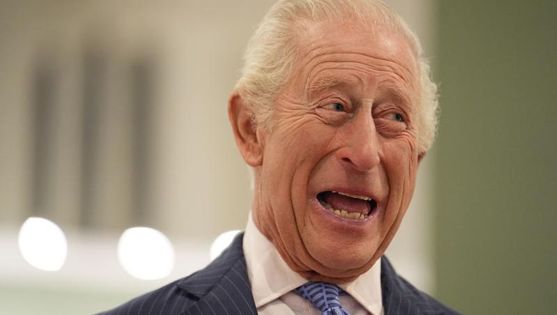 Regele Charles a vizitat Institutul Cultural Român din Londra. Imagini cu monarhul de la expoziția dedicată Reginei Maria