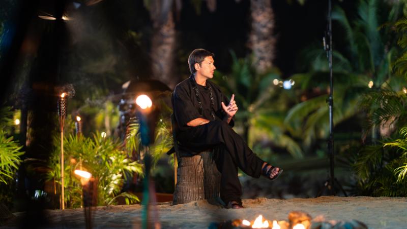 Radu Vâlcan, „Dream Date” cu Adela Popescu la casa lor de la Șușani. Fotografia a adunat zeci de mii de aprecieri