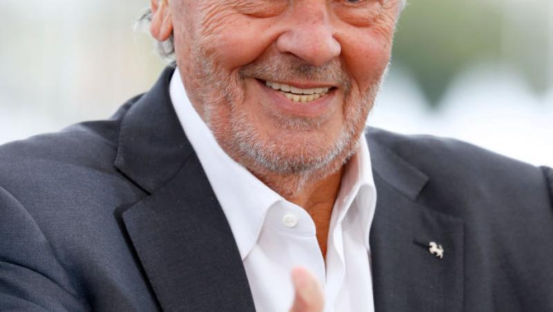 Copiii lui Alain Delon se ceartă pe moștenirea lăsată de faimosul actor. Ce mai au de împărțit la un an de la moartea tatălui lor