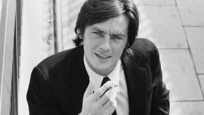 Copiii lui Alain Delon se ceartă pe moștenirea lăsată de faimosul actor. Ce mai au de împărțit la un an de la moartea tatălui lor