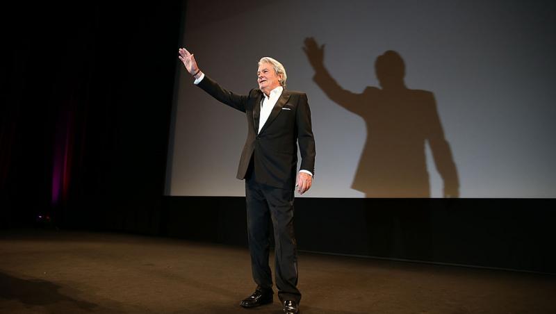 Copiii lui Alain Delon se ceartă pe moștenirea lăsată de faimosul actor. Ce mai au de împărțit la un an de la moartea tatălui lor