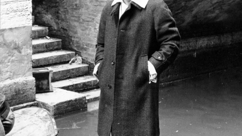 Copiii lui Alain Delon se ceartă pe moștenirea lăsată de faimosul actor. Ce mai au de împărțit la un an de la moartea tatălui lor