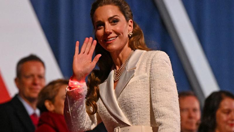 Kate Middleton, schimbare de look la începutul toamnei. Cum a apărut soția Prințului William la cea mai recentă vizită regală