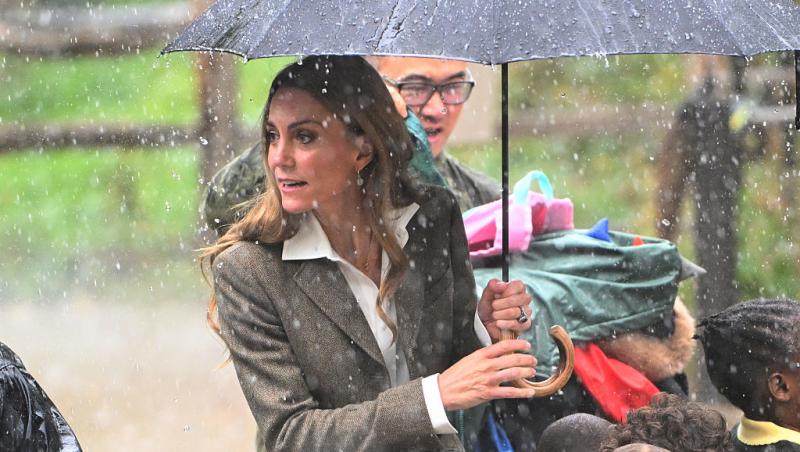 Kate Middleton, schimbare de look la începutul toamnei. Cum a apărut soția Prințului William la cea mai recentă vizită regală