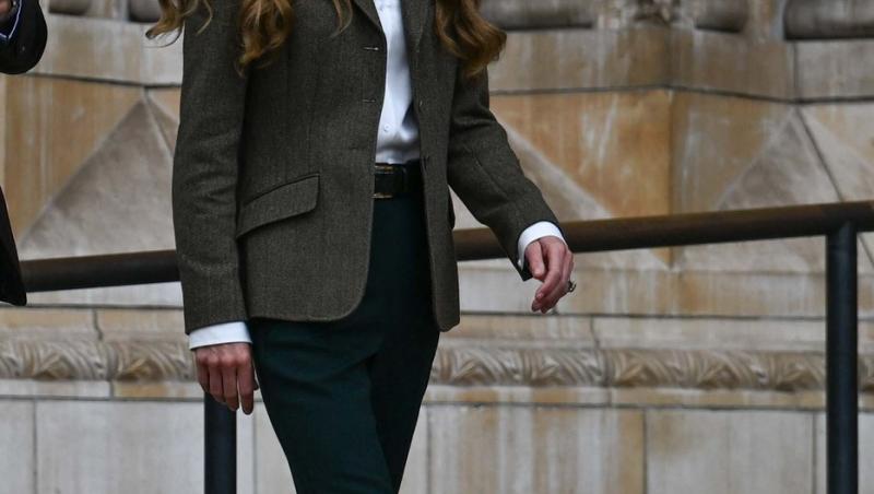 Kate Middleton, schimbare de look la începutul toamnei. Cum a apărut soția Prințului William la cea mai recentă vizită regală