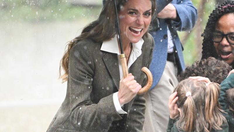 Kate Middleton, schimbare de look la începutul toamnei. Cum a apărut soția Prințului William la cea mai recentă vizită regală