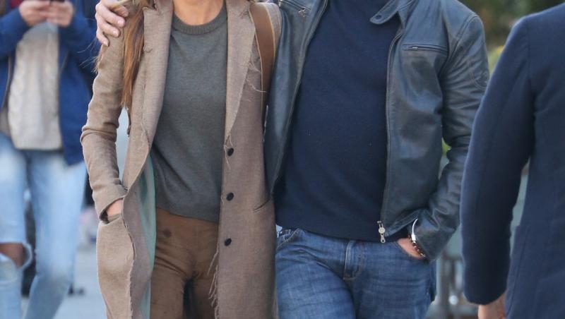 Actorul Gerard Butler, noi controverse după ce a apărut purtând verighetă. Fanii au speculat o nuntă secretă cu Morgan Brown