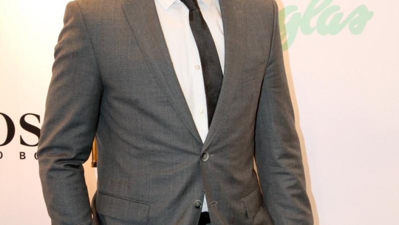 Actorul Gerard Butler, noi controverse după ce a apărut purtând verighetă. Fanii au speculat o nuntă secretă cu Morgan Brown