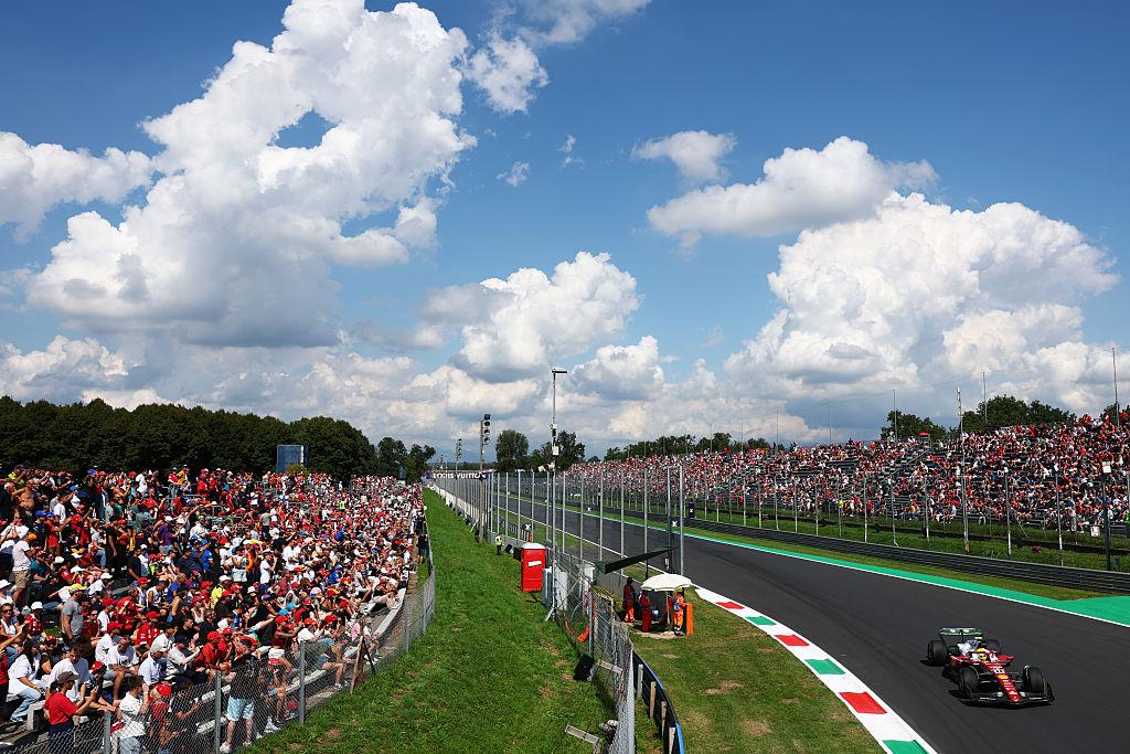 Vezi acum calificările din Formula 1™ pentru Marele Premiu al Italiei. Lupta pentru pole este LIVE în AntenaPLAY și pe Antena 3CNN