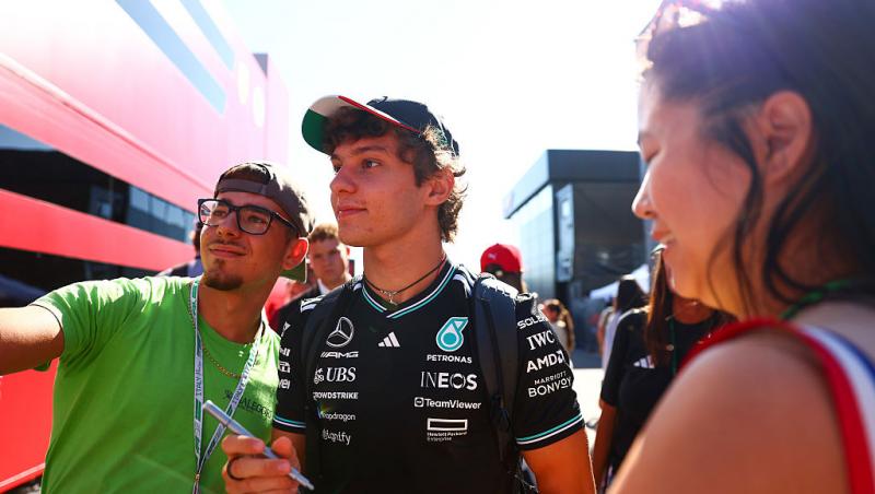 Urmărește acum cursa din Formula 1™ pentru Marele Premiu al Italiei. Spectacolul de la Monza e LIVE pe Antena 1 și în AntenaPLAY