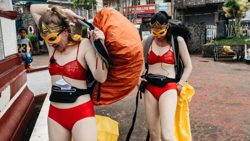 Asia Express sezonul 8, 8 septembrie 2025. Concurenții s-au transformat în supereroi filipinezi. Cum s-au descurcat la probe