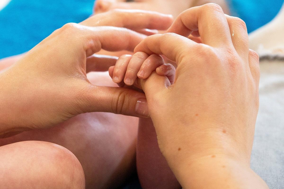 Garoul de păr la bebeluși: ce este și cum &icirc;l recunoști