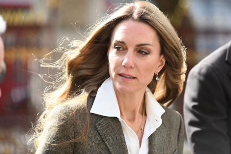 Cât a costat colierul purtat de Kate Middleton la prima apariție regală a toamnei. Semnificația "ascunsă" a bijuteriei