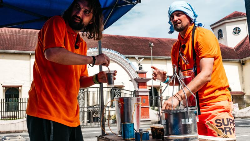 Asia Express sezonul 8, 9 septembrie 2025. Concurenții au mâncat balut. De ce Florin Stamin a avut nevoie de ajutorul medicului