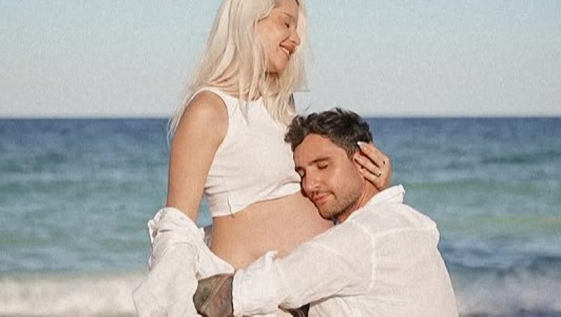 Carmen Grebenișan, ipostaza sexy, cu decolteul la vedere, în care s-a fotografiat la scurt timp după ce a devenit mamă