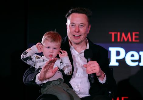 C&acirc;ți copii a ajuns să aibă Elon Musk &icirc;n 2026 și cine sunt. Au 4 mame diferite și familia ar continua să crească