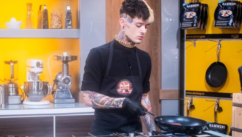 Zanni a ajuns pe patul de spital. La ce intervenție a apelat și cum s-a lăsat pozat: „Multă sănătate!”