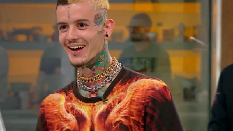 Zanni a ajuns pe patul de spital. La ce intervenție a apelat și cum s-a lăsat pozat: „Multă sănătate!”