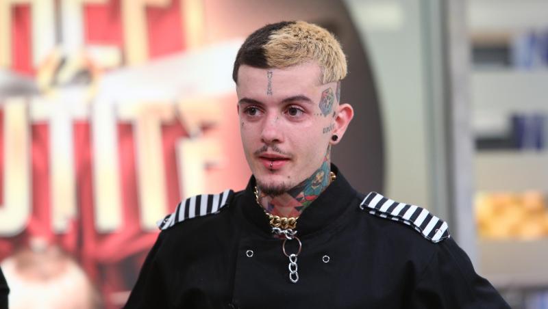 Zanni a ajuns pe patul de spital. La ce intervenție a apelat și cum s-a lăsat pozat: „Multă sănătate!”