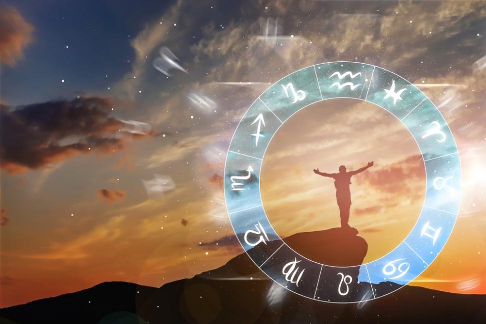 Ea e zodia pentru care se deschid toate ușile &icirc;n luna februarie 2026. Are parte de noroc, iubire și succes, potrivit horoscopului