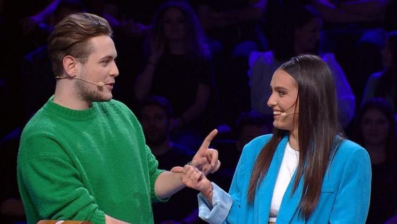 Exclusiv | Imagine înduioșătoare cu Aris Eram din copilărie. Cum arăta cu părul lung și blond