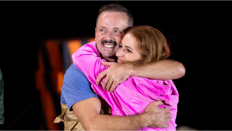 Cum au arătat Simona și Marius Urzică în ziua nunții. Imagini rare de la evenimentul la care „s-a furat mirele singur”