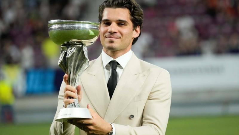 Fiul lui Ianis Hagi a împlinit cinci luni. Ce imagine înduioșătoare a publicat Elena Hagi cu băiețelul lor