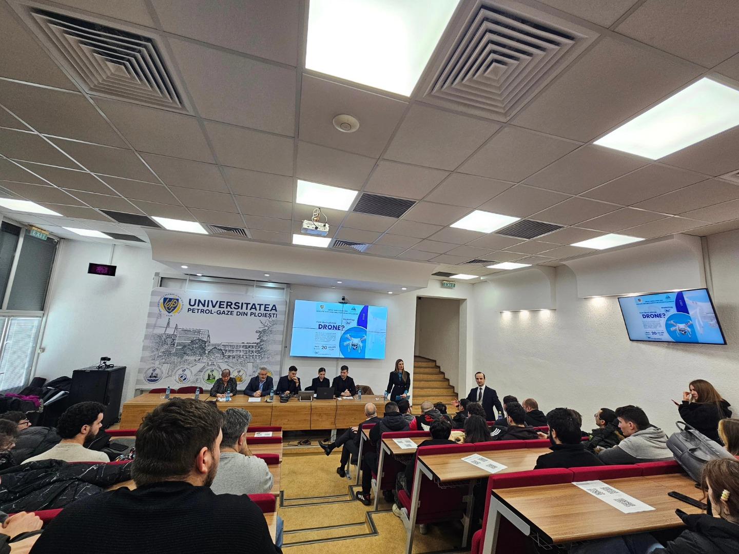 (P) Cum &icirc;nvață studenții rom&acirc;ni să transforme dronele &icirc;ntr-o competență reală