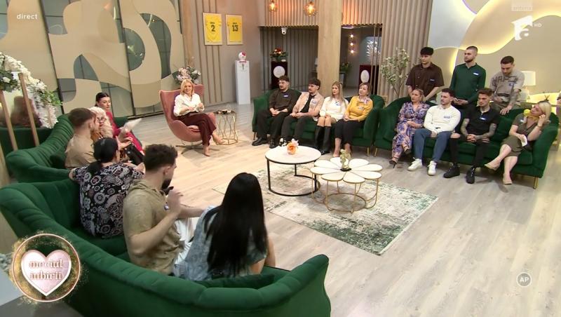 Mireasa, sezon 13. Giulia a primit o scrisoare emoționantă de la familie. Ce coincidență a făcut-o să izbucnească în lacrimi