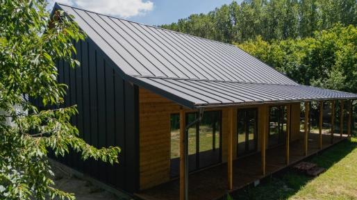 (P) Ce caracteristici definesc un acoperiș sigur și rezistent &icirc;n timp