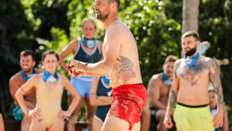 Îi plăcea șprițul de mic! Poza adorabilă din copilaria lui Gabi Tamaș. Cum arăta concurentul Survivor | Exclusiv