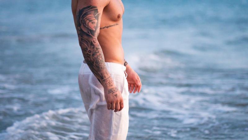 Cine este noua iubită a ispitei Romeo Vasiloni de la Insula Iubirii sezonul 8. În ce ipostaze s-au pozat împreună