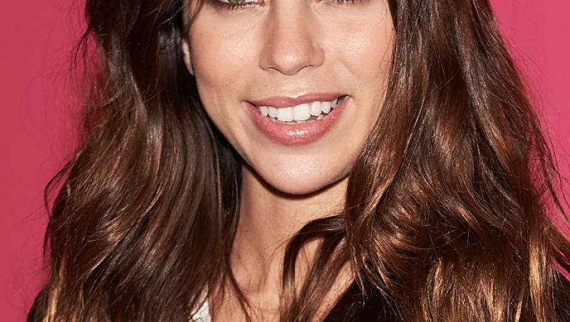 Fernando Alonso se pregătește de venirea pe lume a primului său copil. Cum au fost surprinși pilotul și partenera sa